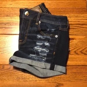 Distressed High Rise Short